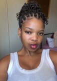 Hlale